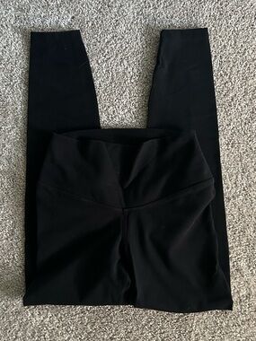 Old Navy High-Rise Black Leggings